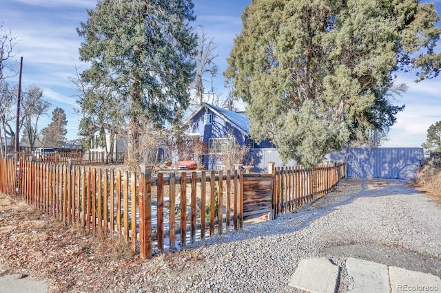 5725 W Mississippi Ave, Lakewood, CO 80226 - view of front of home