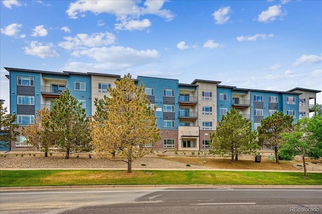 487 Interlocken Blvd Unit 104, Broomfield, CO 80021 - view of apartment building / complex