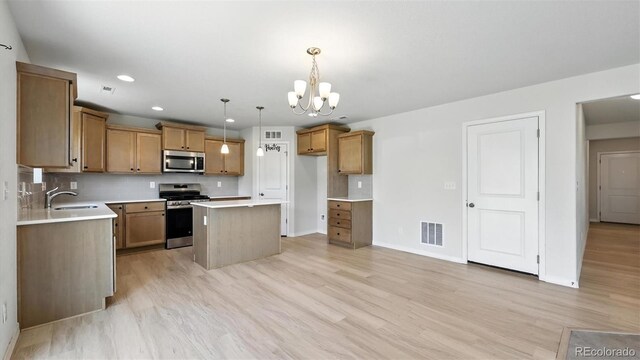 8567 Besson Ct, Colorado Springs, CO 80925 - photo 13