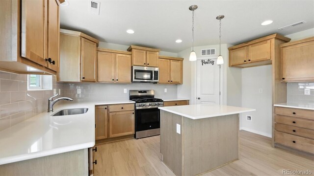 8567 Besson Ct, Colorado Springs, CO 80925 - photo 15