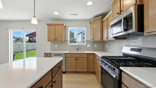 8567 Besson Ct, Colorado Springs, CO 80925 - photo 16