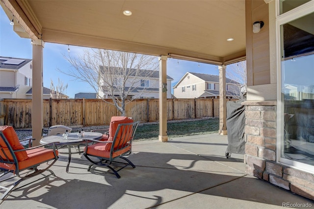 25525 E 1st Ave, Aurora, CO 80018 - fenced backyard featuring a patio