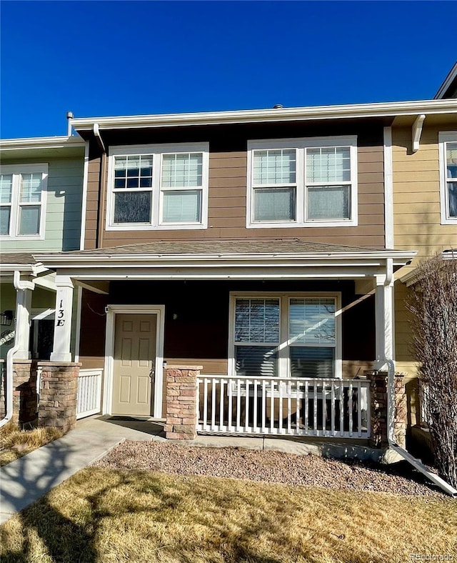 view of front of home featuring covered porch