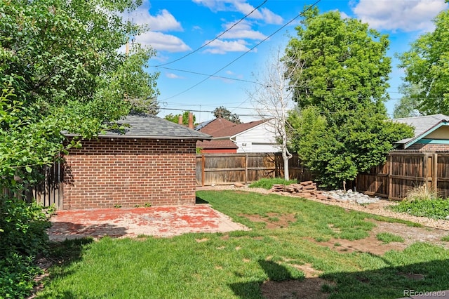 2271 Holly St, Denver, CO 80207 - view of yard featuring a patio area