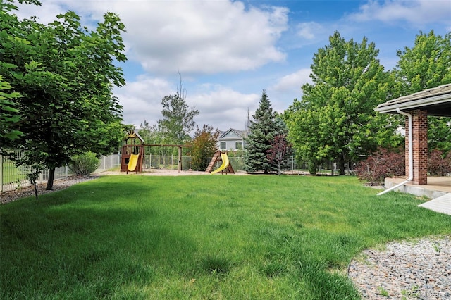 7119 S Riviera St, Aurora, CO 80016 - view of yard featuring a playground