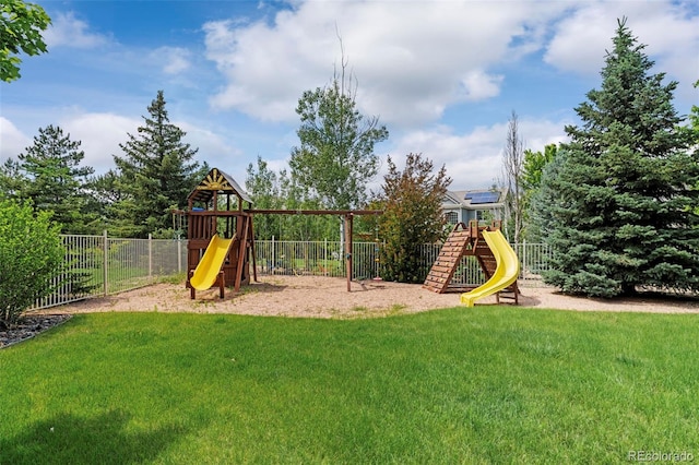 7119 S Riviera St, Aurora, CO 80016 - view of communal playground