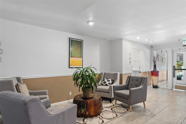 1265 N Race St Unit 603, Denver, CO 80206 - community lobby with recessed lighting and a textured wall