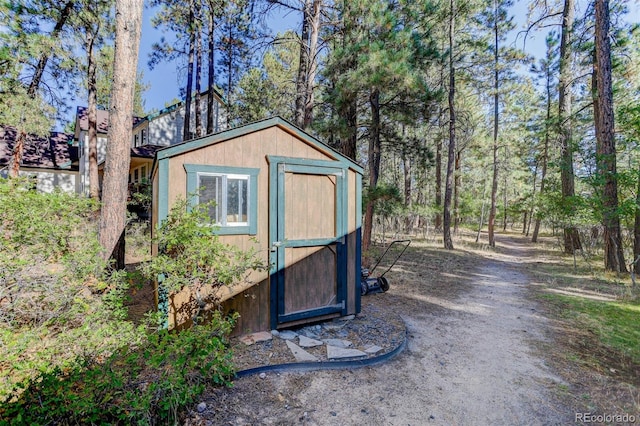 view of outbuilding