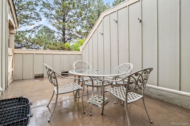 view of patio with outdoor dining space
