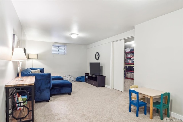 living room with carpet