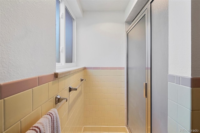 6040 Taft Ct, Arvada, CO 80004 - full bathroom with a stall shower