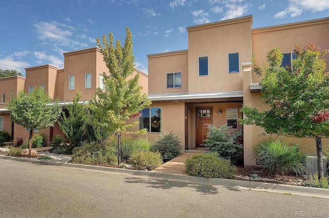 Listing photo 2 for 402 E Sackett Ave Unit F, Salida CO 81201