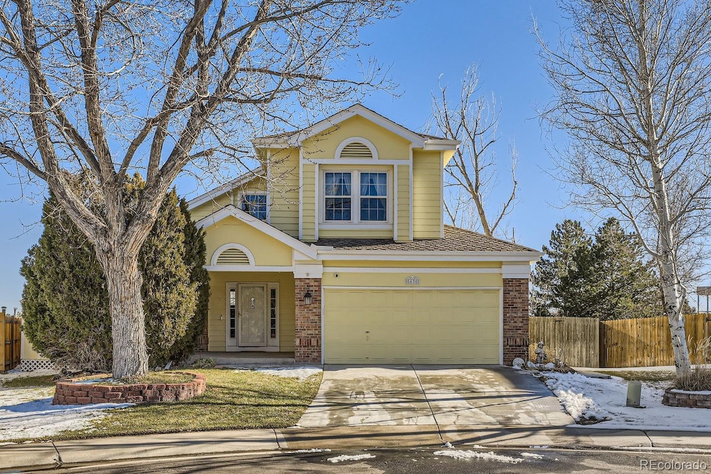 view of front facade featuring a garage