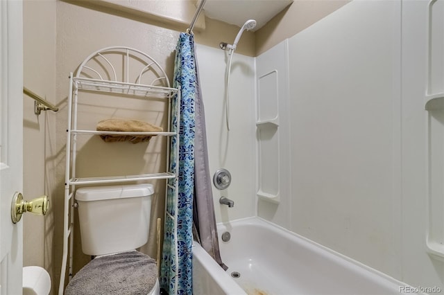 2035 Overland Dr, Brighton, CO 80601 - full bathroom featuring toilet and shower / tub combo with curtain