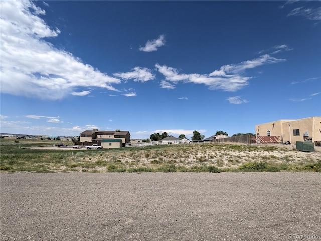 Listing photo 3 for 713 E Springmont Dr, Pueblo CO 81007