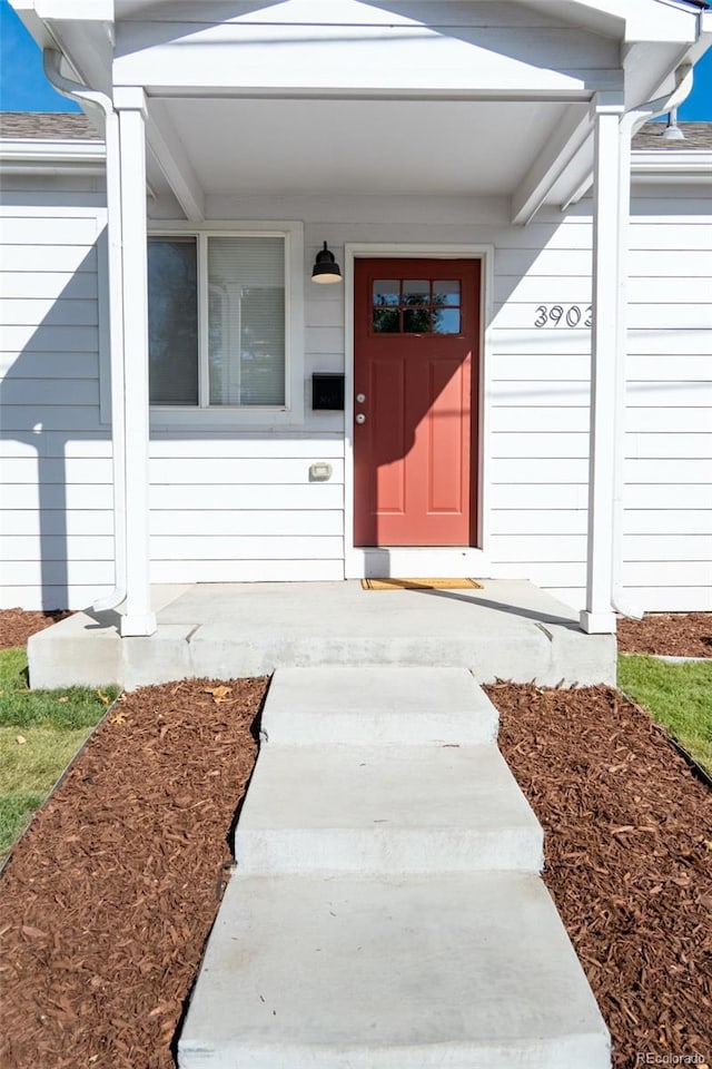 view of property entrance