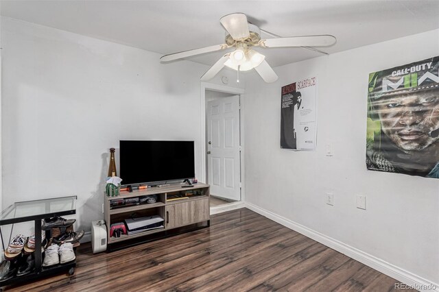 770 Havana St, Aurora, CO 80010 - living room with dark wood-style floors, ceiling fan, and baseboards