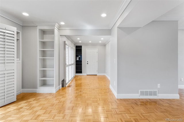 corridor with visible vents, recessed lighting, baseboards, and built in features