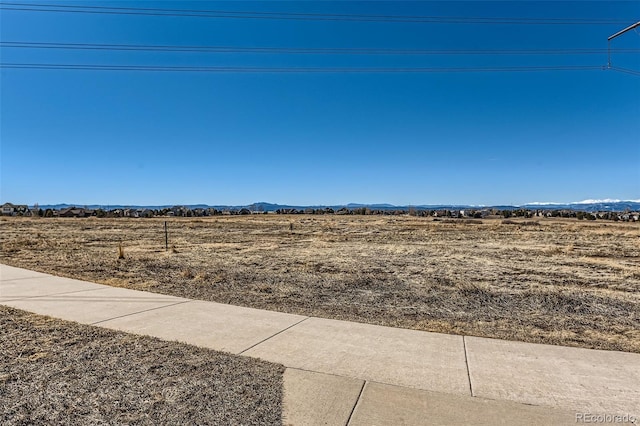 view of yard featuring a rural view