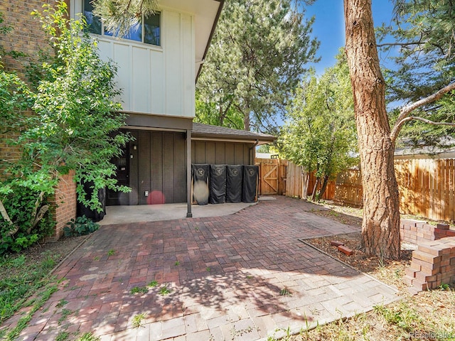 7168 S Lafayette Way, Centennial, CO 80122 - view of patio / terrace with a gate