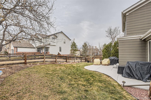 view of yard with a patio