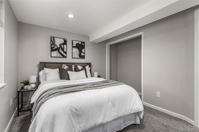bedroom featuring carpet flooring, baseboards, and recessed lighting