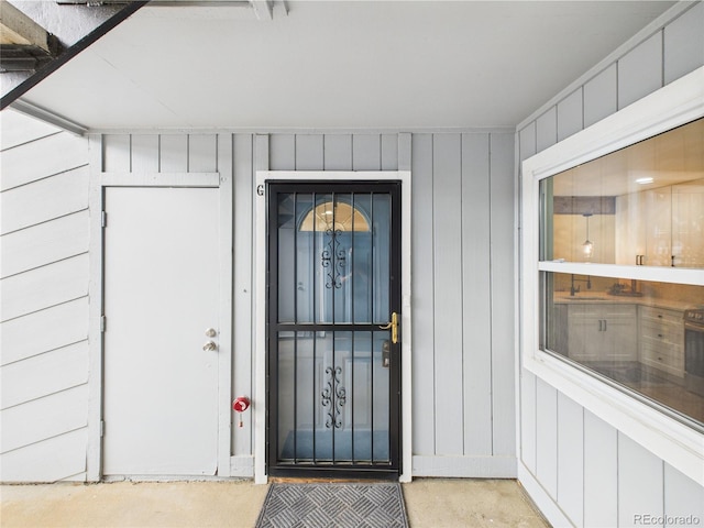 7205 S Gaylord St Unit G, Centennial, CO 80122 - property entrance featuring board and batten siding