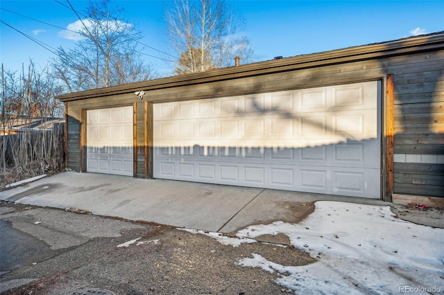 view of detached garage