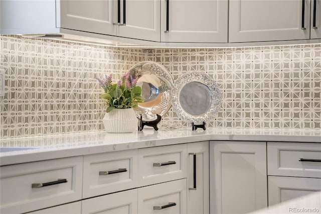 74 Blue Heron Dr, Greenwood Village, CO 80121 - detailed view of tasteful backsplash