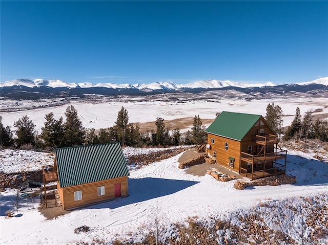 exterior space with a mountain view