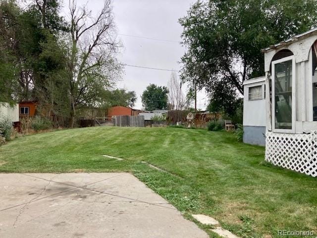 view of yard with a patio area