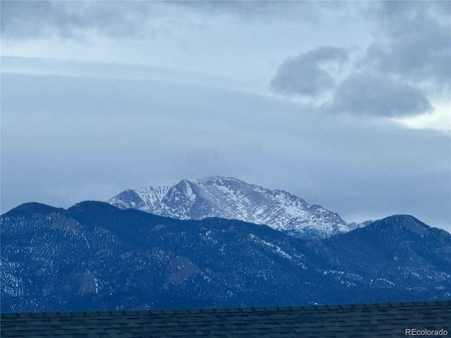 property view of mountains