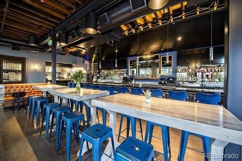 bar with a community bar and visible vents