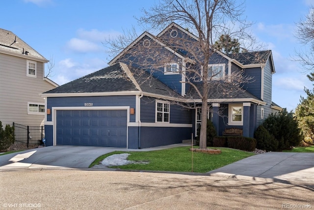 view of front of property with a front yard