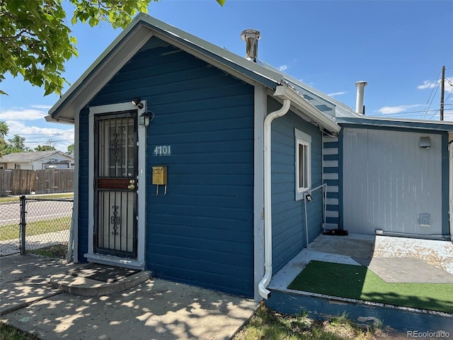 4701-4703 Sherman St, Denver, CO 80216 - photo 2