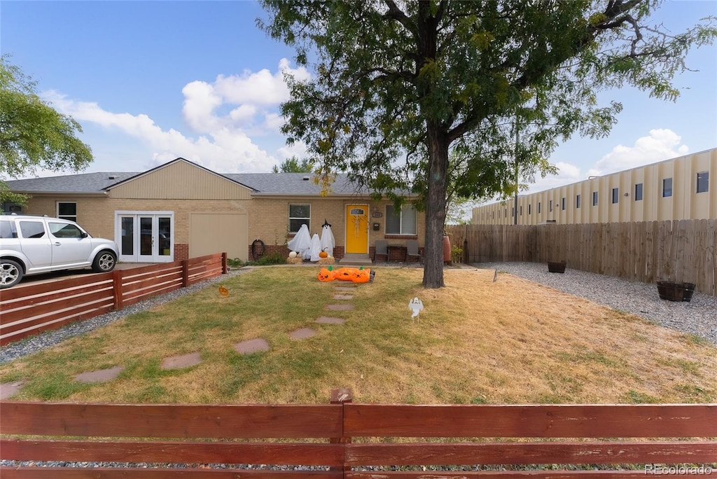 view of front of house with a front yard