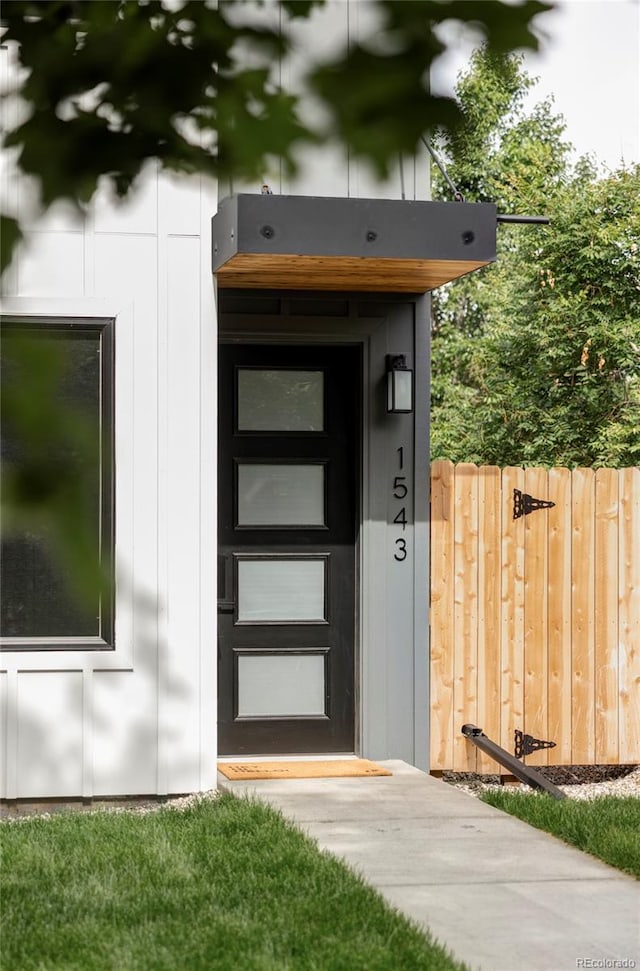 1543 Glencoe St, Denver, CO 80220 - view of property entrance
