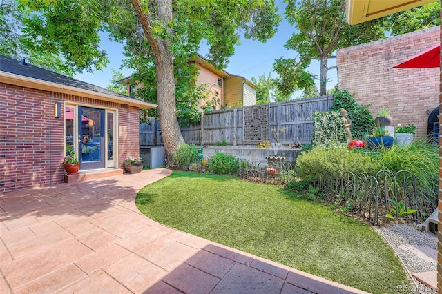 3530 E 8th Ave, Denver, CO 80206 - view of yard with a patio area