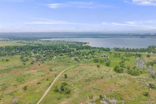 3870 S Ouray Way, Aurora, CO 80013 - aerial overview of property's location featuring a large body of water