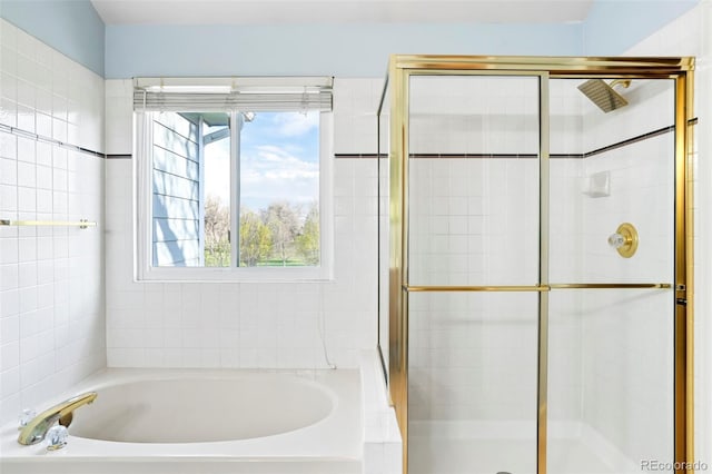 14084 E Hampden Pl, Aurora, CO 80014 - full bathroom featuring a garden tub and a stall shower