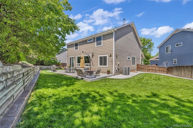 2938 S Zeno Way, Aurora, CO 80013 - back of property featuring a patio area and a fenced backyard