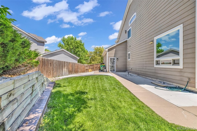 2938 S Zeno Way, Aurora, CO 80013 - fenced backyard with a patio