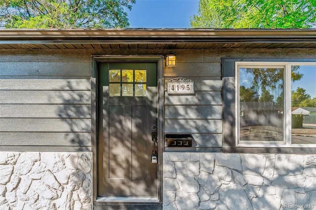 view of doorway to property