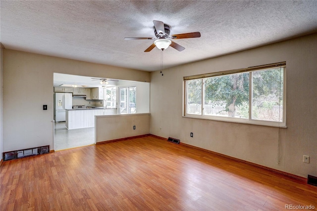 11682 E Iowa Ave, Aurora, CO 80012 - photo 13