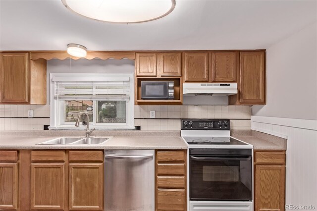 105 Bonfoy Ave, Colorado Springs, CO 80909 - photo 16