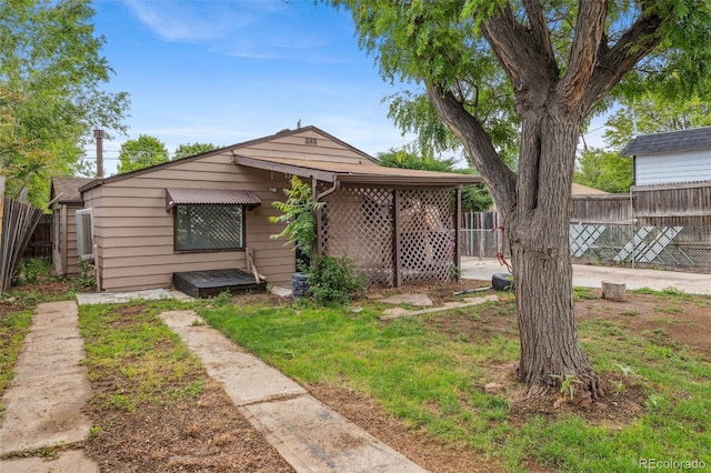 530 S Quitman St, Denver, CO 80219 - view of yard