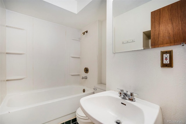 4493 Dunkirk Way, Denver, CO 80249 - bathroom with a sink, toilet, and washtub / shower combination
