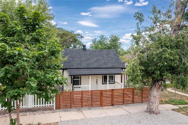 view of front of property featuring covered porch