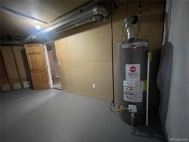 2617 S Cimarron St, Aurora, CO 80014 - unfinished below grade area featuring water heater