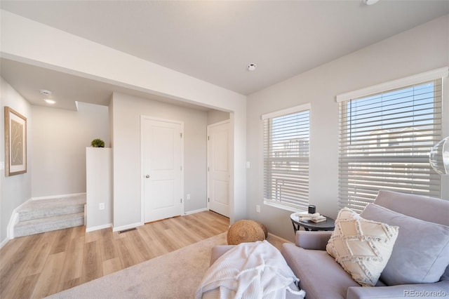 13616 E 103rd Pl, Commerce City, CO 80022 - sitting room with light wood-style floors and baseboards